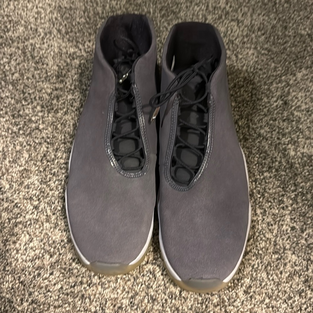 Nike basketball shoes size 13 gray wore once